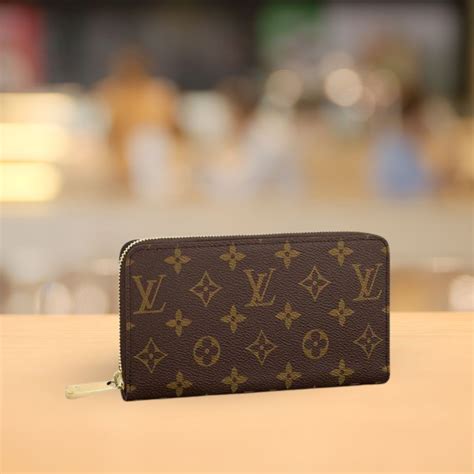 are lv wallets worth it